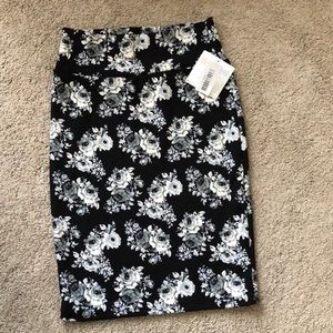Lularoe Floral Cassie